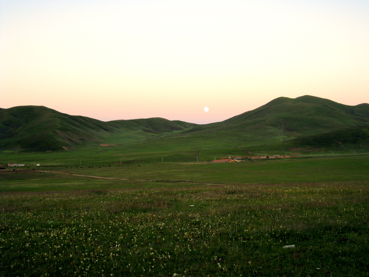 Maxwell Fazio's "Moonrise Over Tableland"